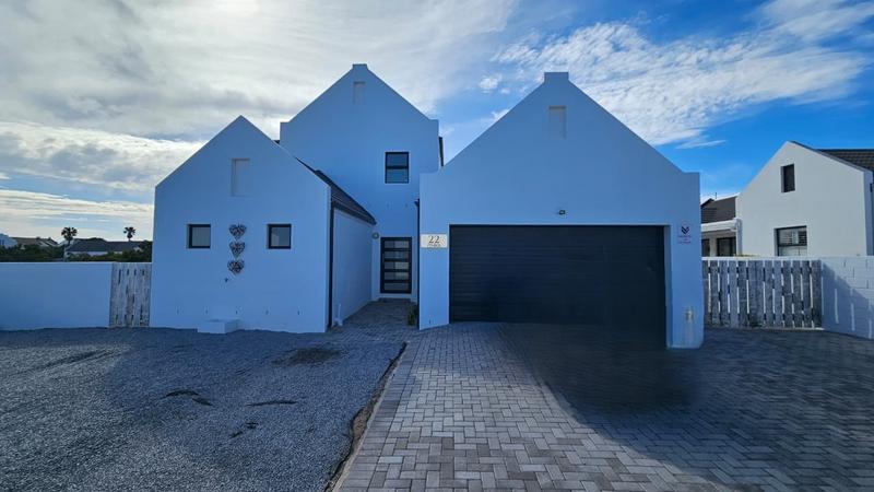 4 Bedroom Property for Sale in Golden Mile Western Cape